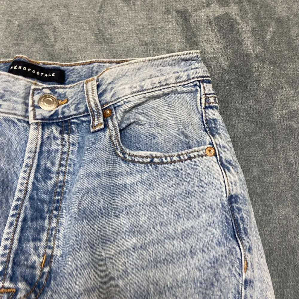 Aeropostale Jeans Womens 6R 30x27 Distressed Frayed Hem Super High Rise Straight
